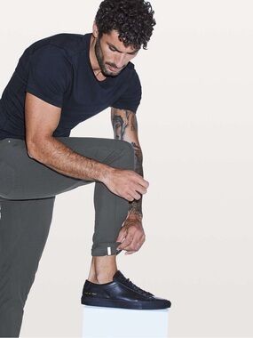 Lululemon ABC Slim *Warpstreme 34"
Obsidian - Men’s 30